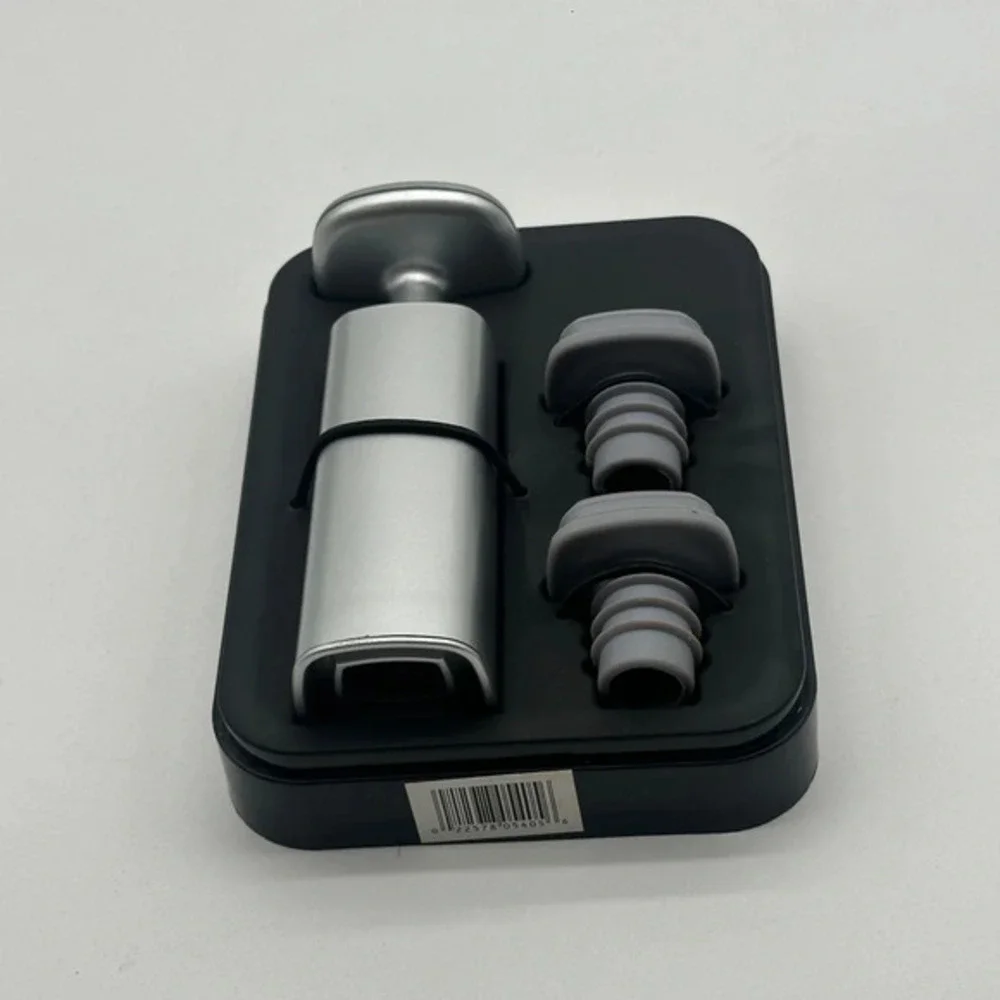 Rabbit Wine Preserver Vacuum Pump with 2 Stoppers‎ Silver Metrokane
